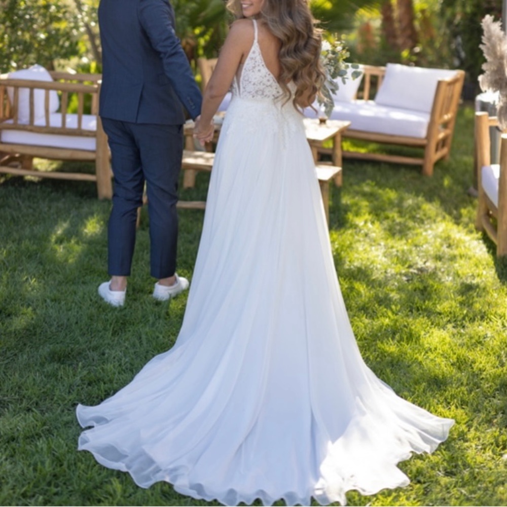 Wedding dress